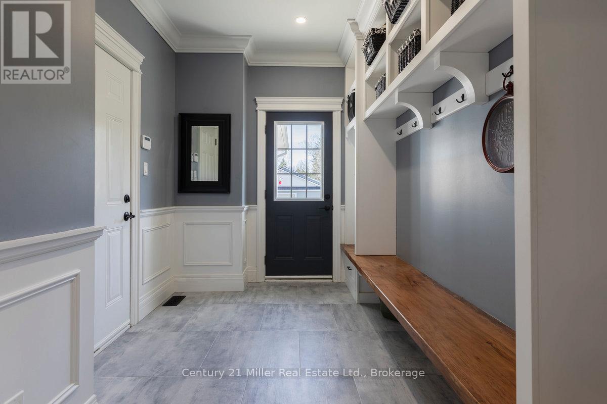 5583 Third Line, Erin, ON - Indoor Photo Showing Other Room