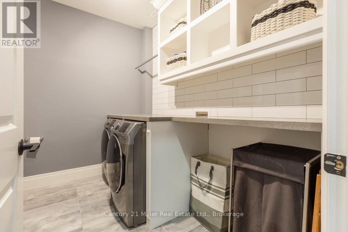 5583 Third Line, Erin, ON - Indoor Photo Showing Laundry Room