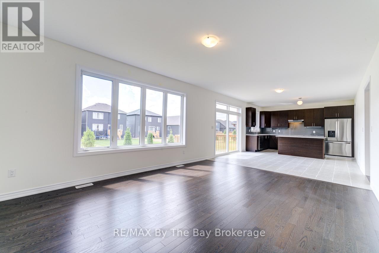 174 Mapleside Drive, Wasaga Beach, ON - Indoor