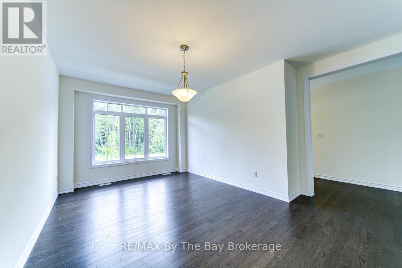 174 Mapleside Drive, Wasaga Beach, ON - Indoor Photo Showing Other Room