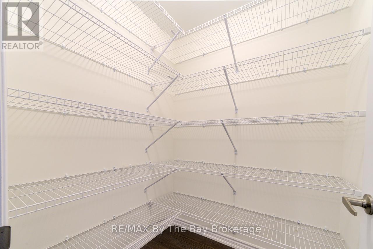 Second Floor Walk-In Linen Closet - 174 Mapleside Drive, Wasaga Beach, ON - Indoor With Storage