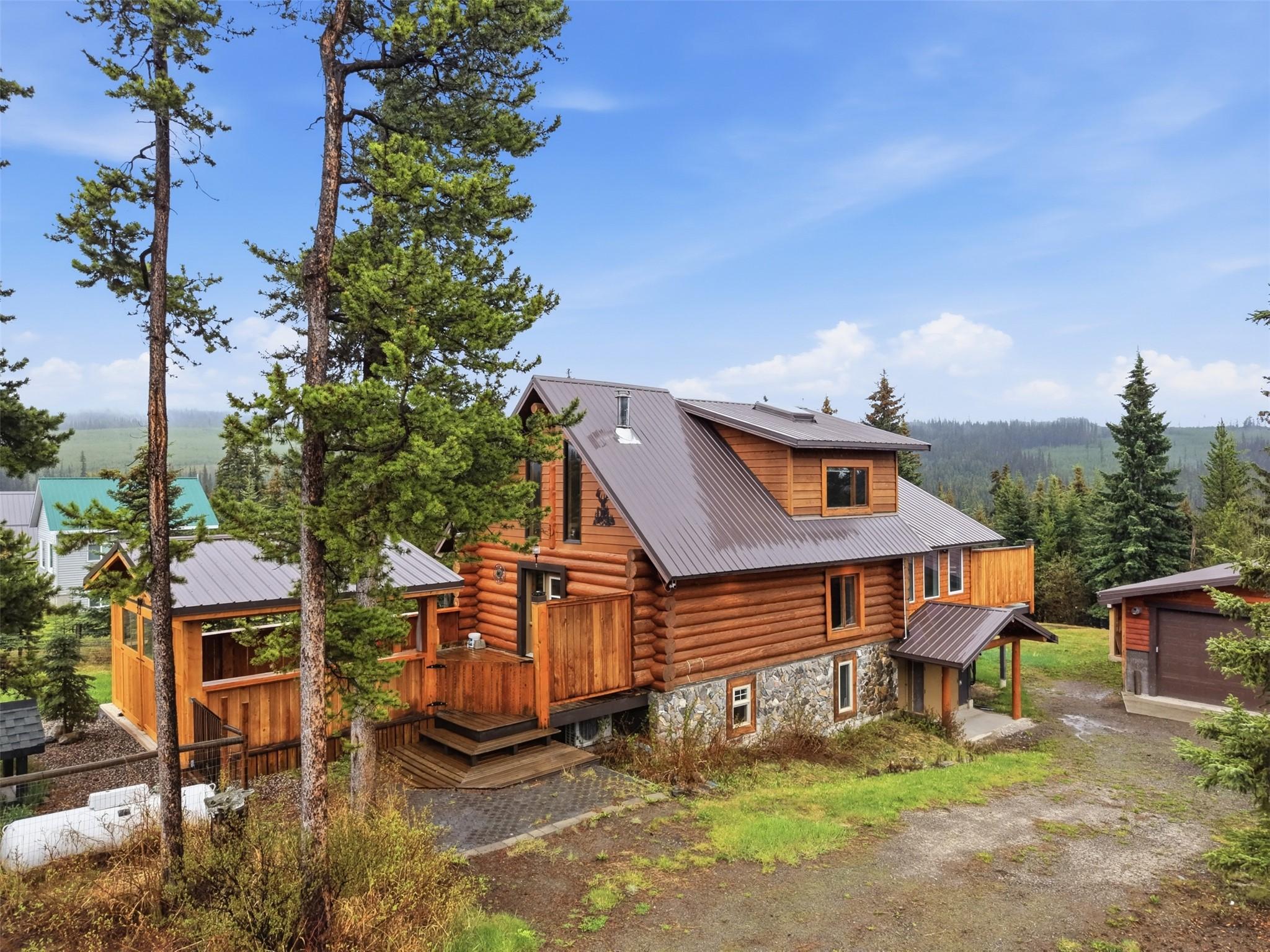 4761 Atwater Road, Logan Lake, BC - Outdoor