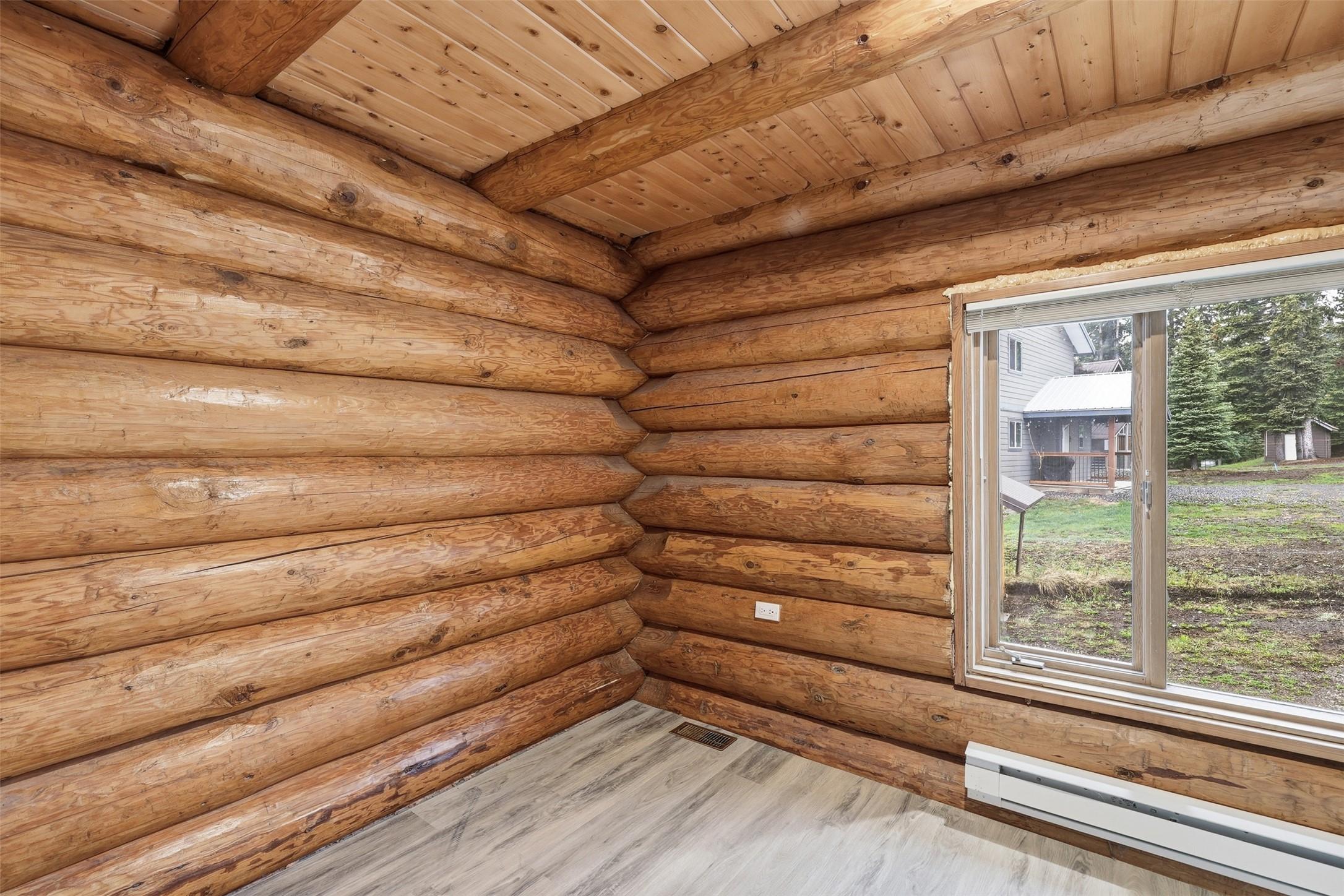 4761 Atwater Road, Logan Lake, BC - Indoor Photo Showing Other Room