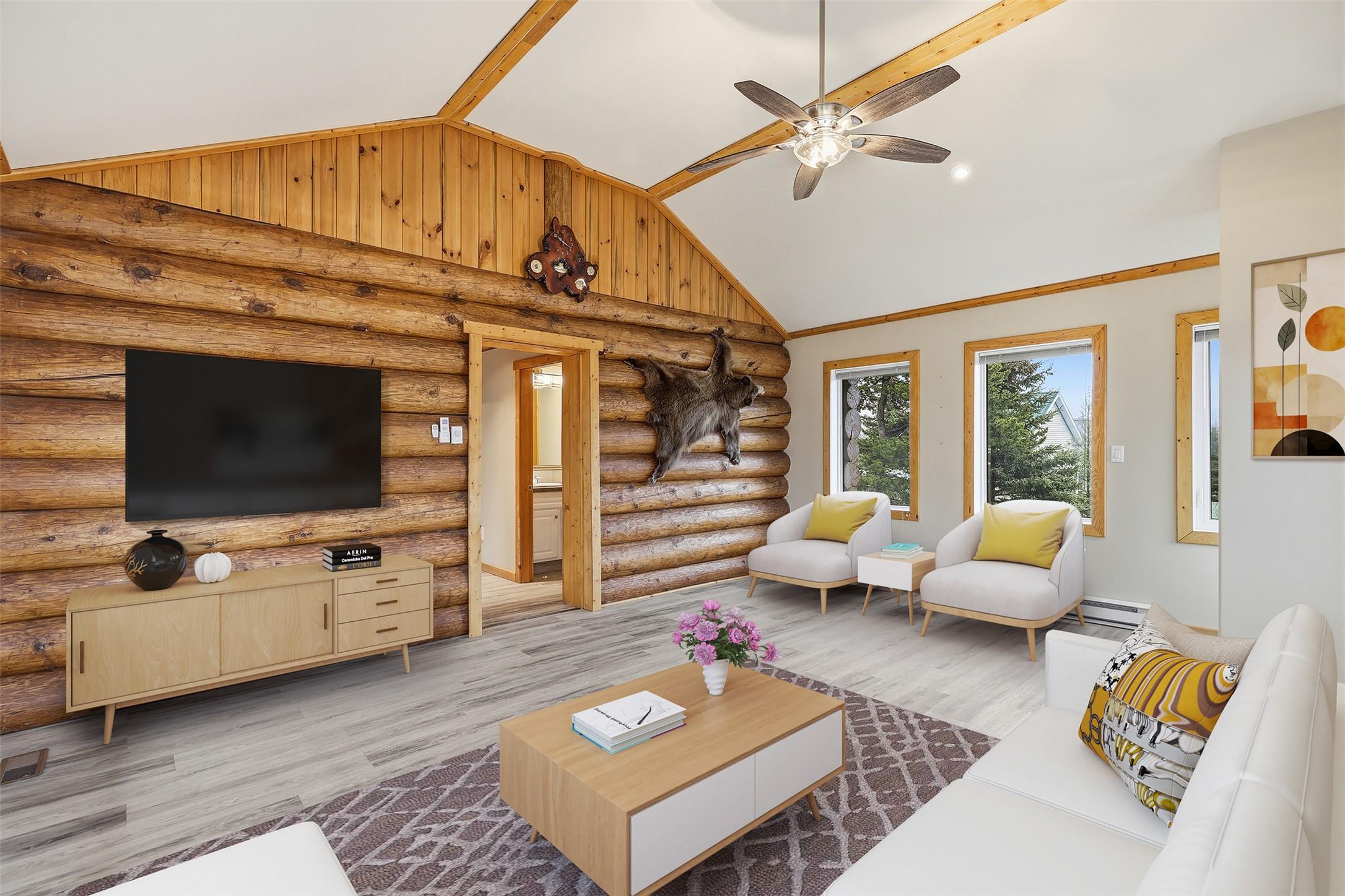 4761 Atwater Road, Logan Lake, BC - Indoor Photo Showing Living Room