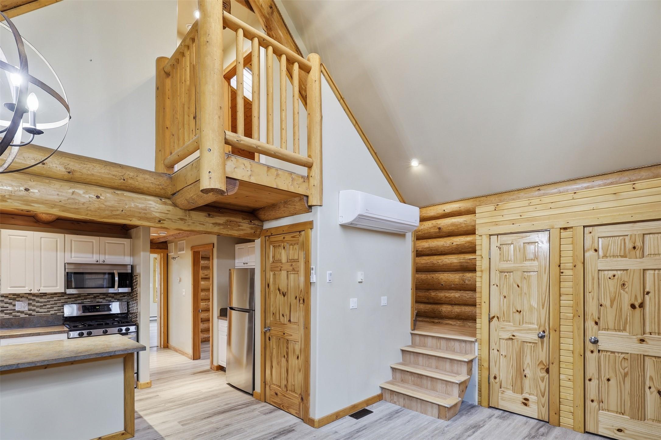 4761 Atwater Road, Logan Lake, BC - Indoor