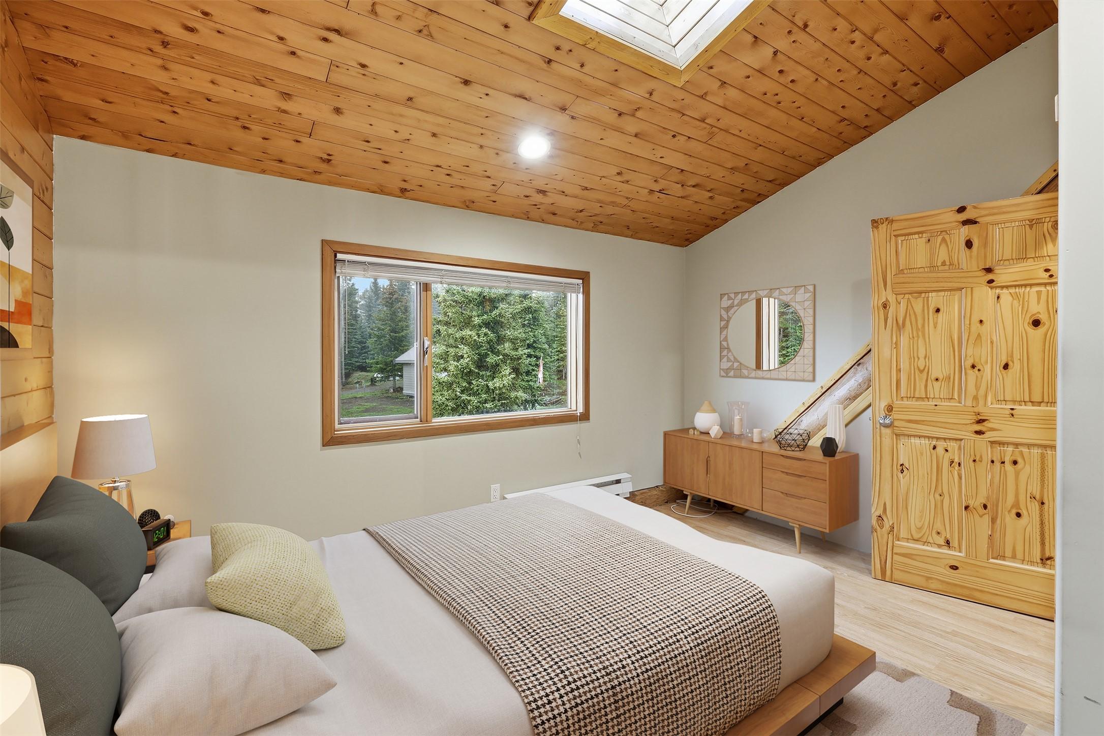 4761 Atwater Road, Logan Lake, BC - Indoor Photo Showing Bedroom