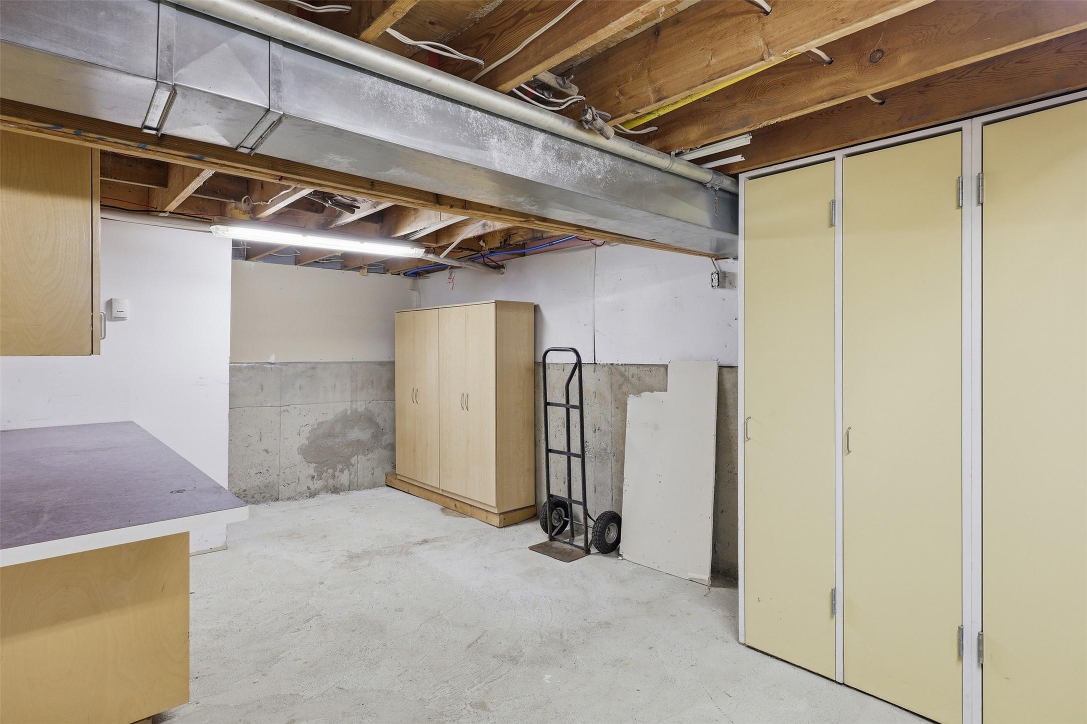 4761 Atwater Road, Logan Lake, BC - Indoor Photo Showing Basement