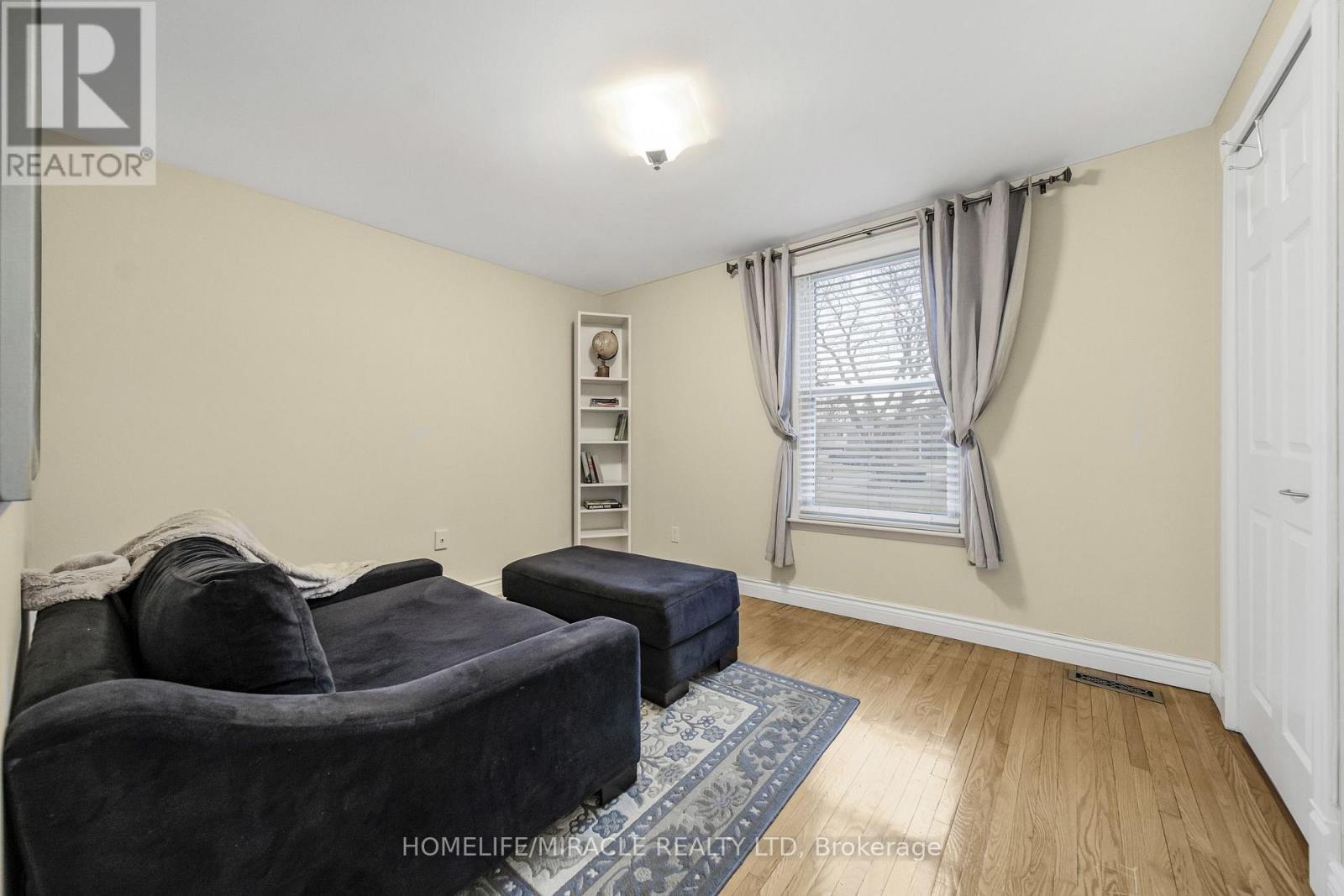 38 River View Drive, Brampton, ON - Indoor