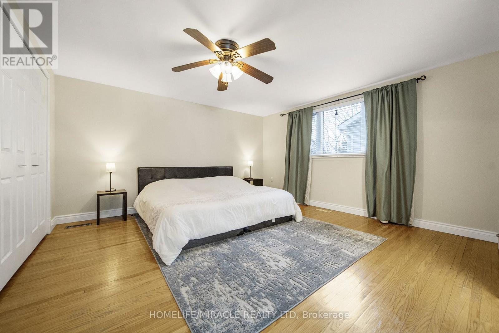 38 River View Drive, Brampton, ON - Indoor Photo Showing Bedroom