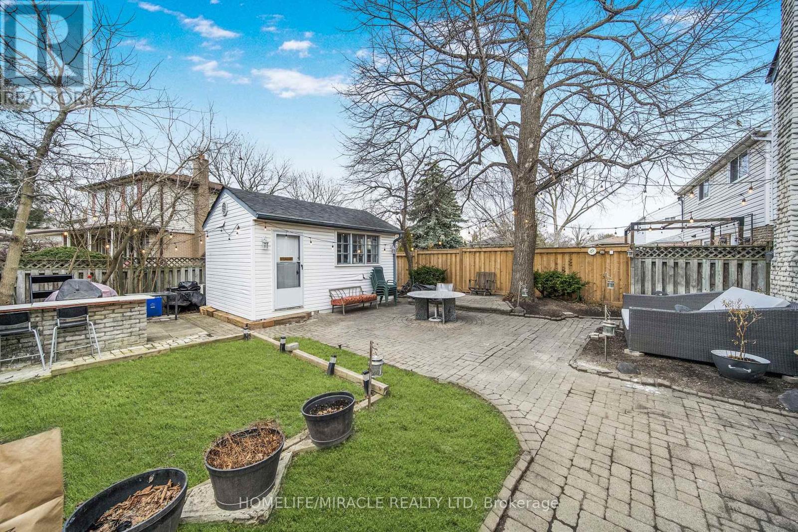 38 River View Drive, Brampton, ON - Outdoor