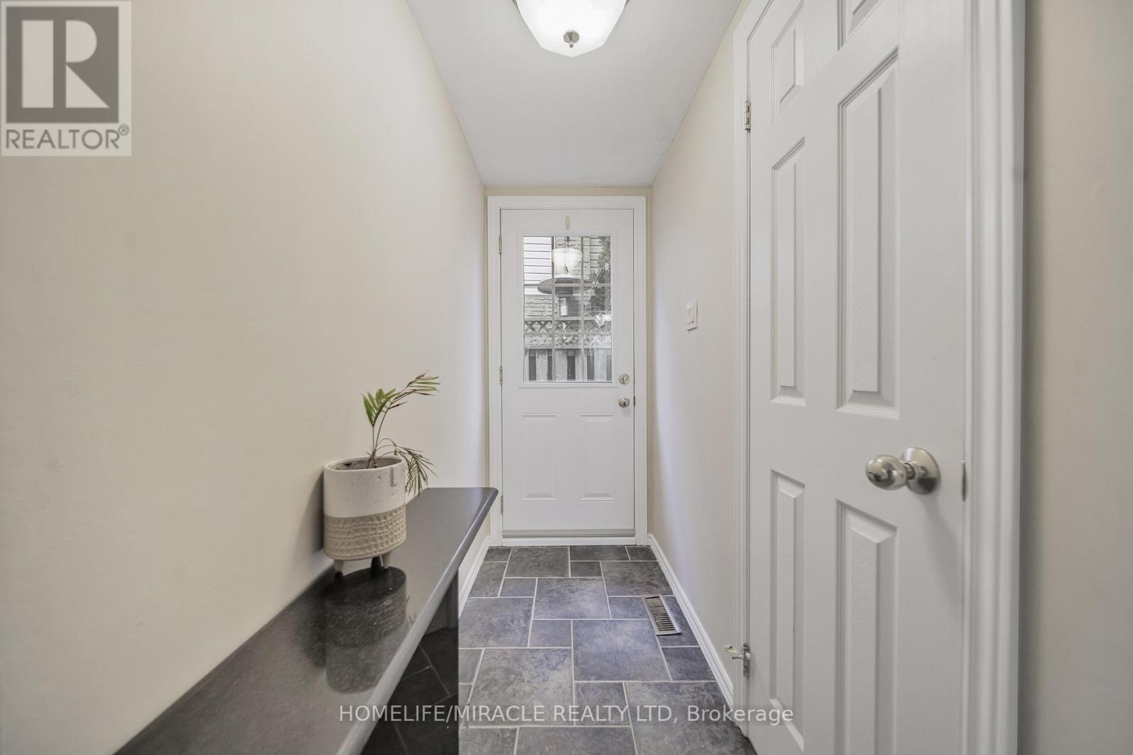 38 River View Drive, Brampton, ON - Indoor Photo Showing Other Room