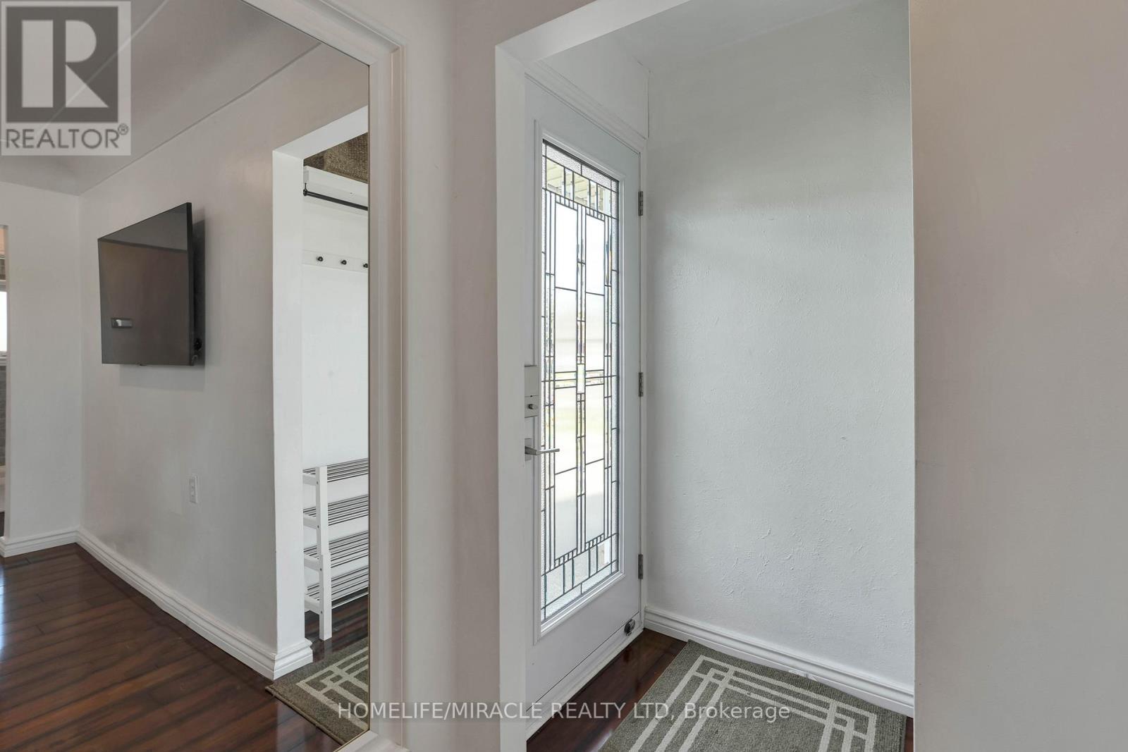 32 Durham Road, Hamilton, ON - Indoor Photo Showing Other Room