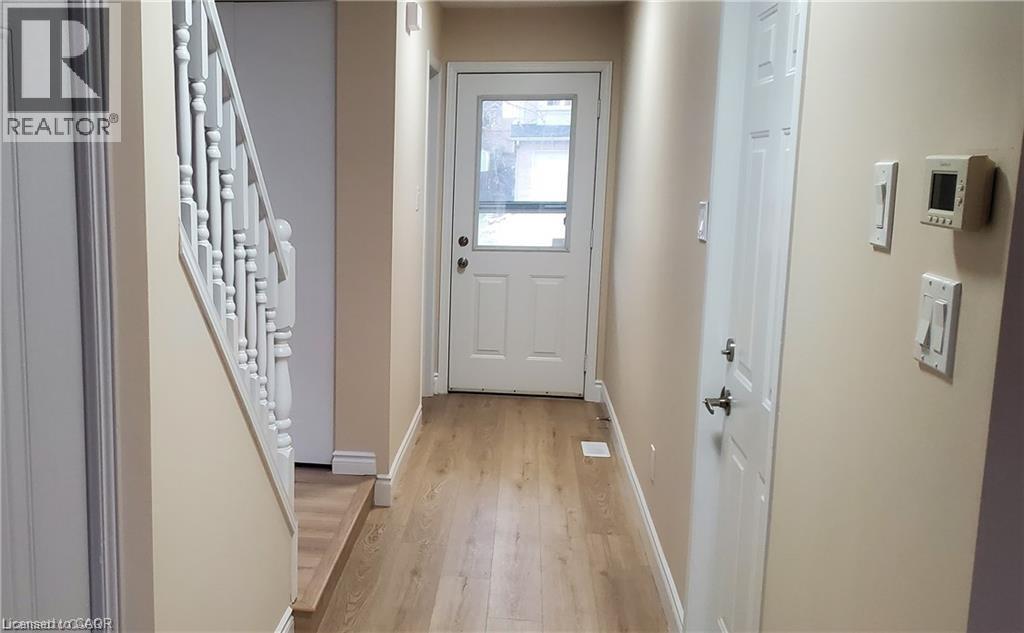 725 Paris Boulevard, Waterloo, ON - Indoor Photo Showing Other Room