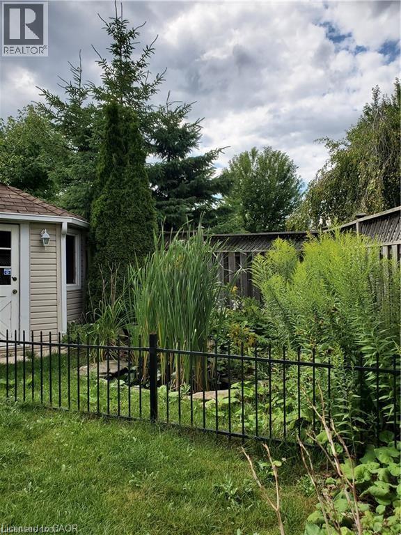 725 Paris Boulevard, Waterloo, ON - Outdoor