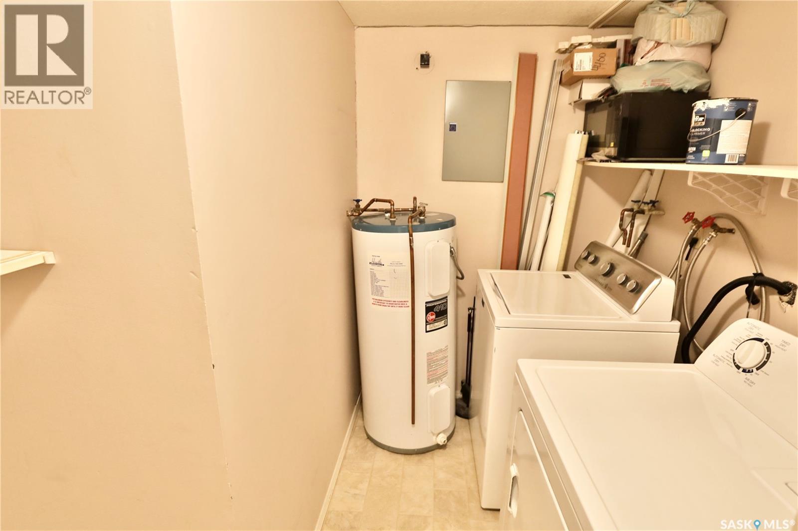 220 Cedar Meadow Drive, Regina, SK - Indoor Photo Showing Laundry Room