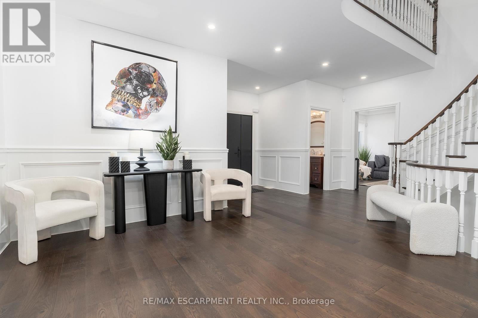 27 Elodia Court, Hamilton, ON - Indoor Photo Showing Other Room