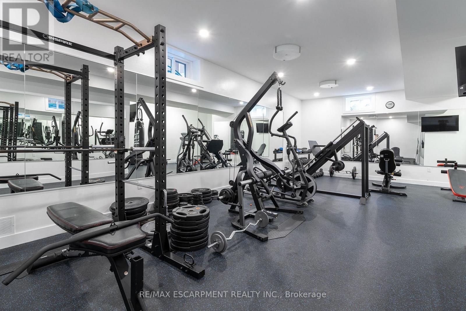 27 Elodia Court, Hamilton, ON - Indoor Photo Showing Gym Room
