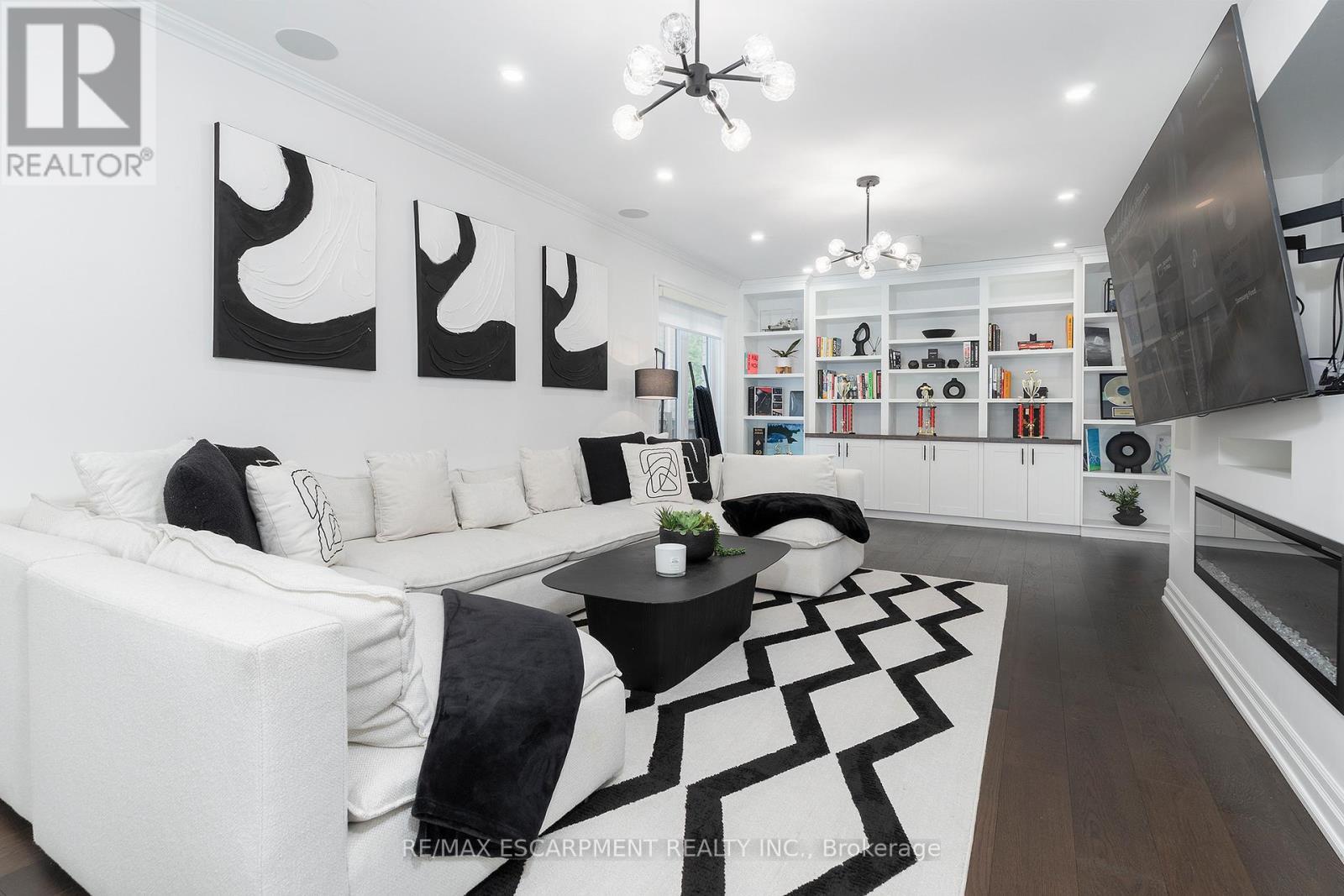 27 Elodia Court, Hamilton, ON - Indoor