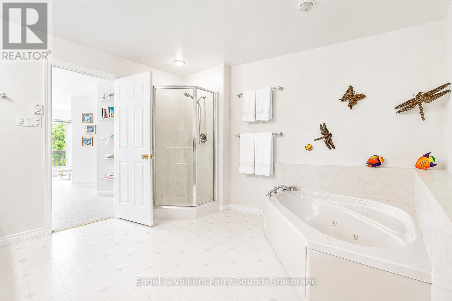 1 Loon Bay, Carling, ON - Indoor Photo Showing Bathroom