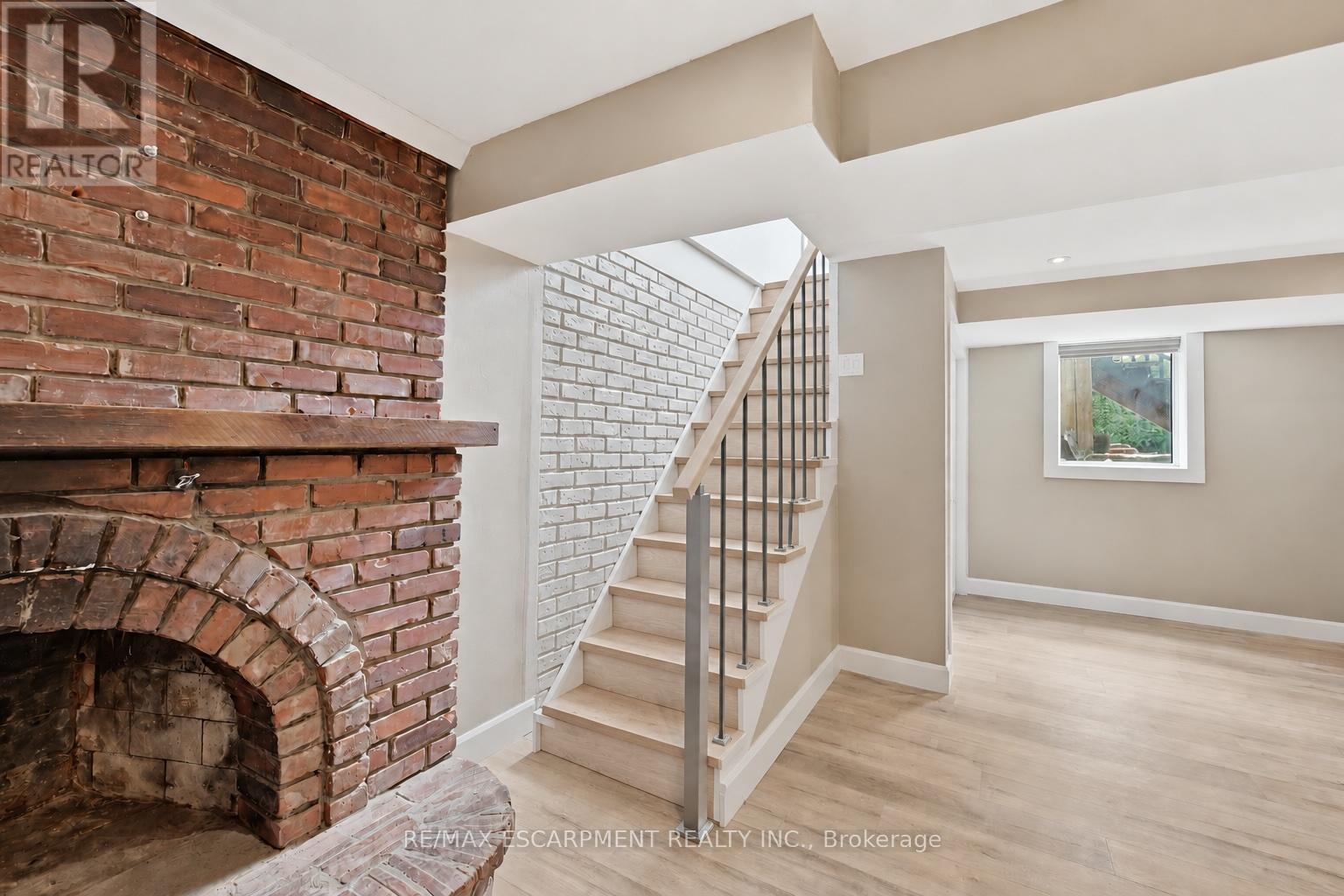 2330 Alma Dale Avenue, Burlington, ON - Indoor Photo Showing Other Room With Fireplace