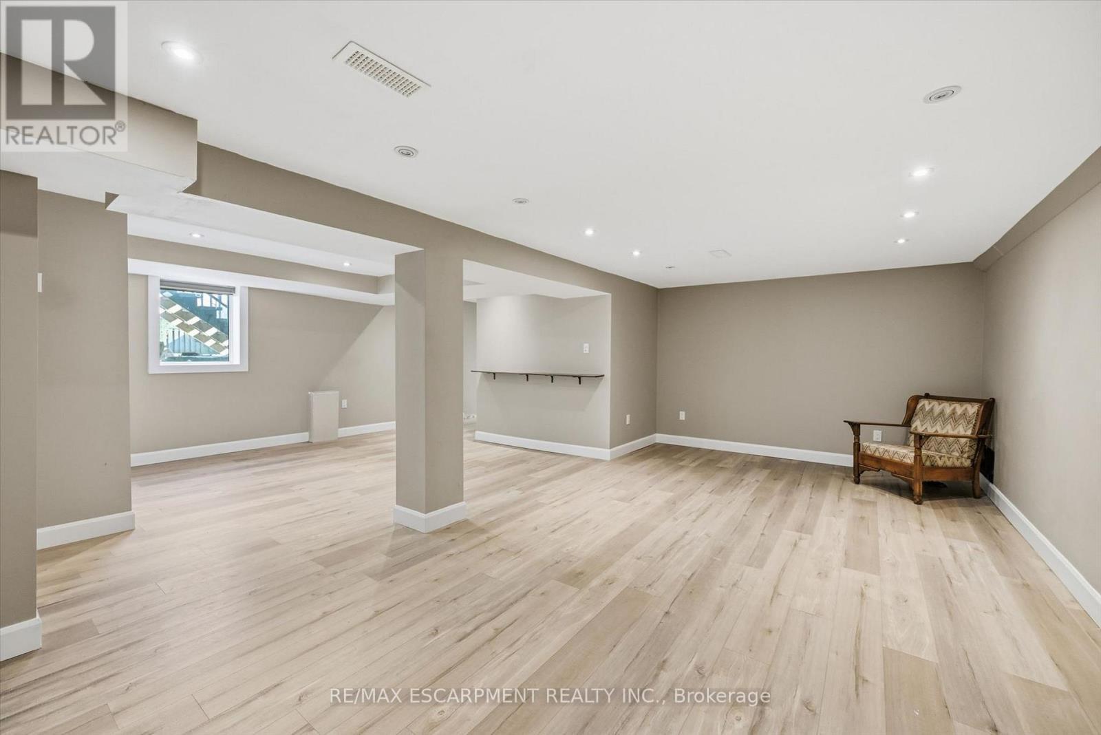 2330 Alma Dale Avenue, Burlington, ON - Indoor Photo Showing Other Room
