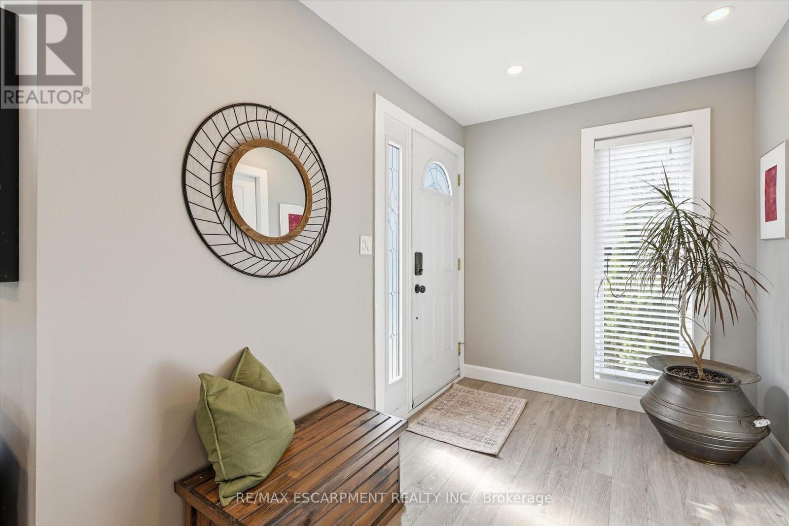 2330 Alma Dale Avenue, Burlington, ON - Indoor Photo Showing Other Room