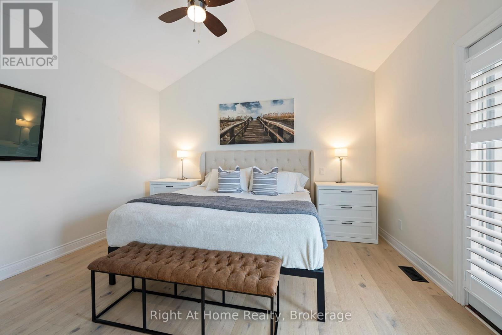 1483 Fifth Ave Louth, St. Catharines (Rural Fourth), ON - Indoor Photo Showing Bedroom