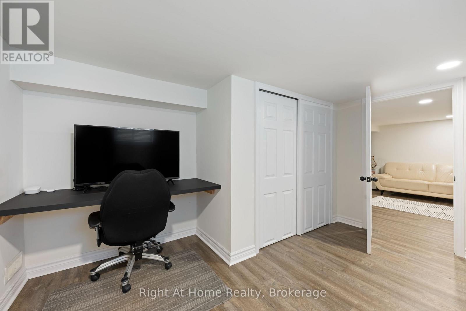 1483 Fifth Ave Louth, St. Catharines (Rural Fourth), ON - Indoor