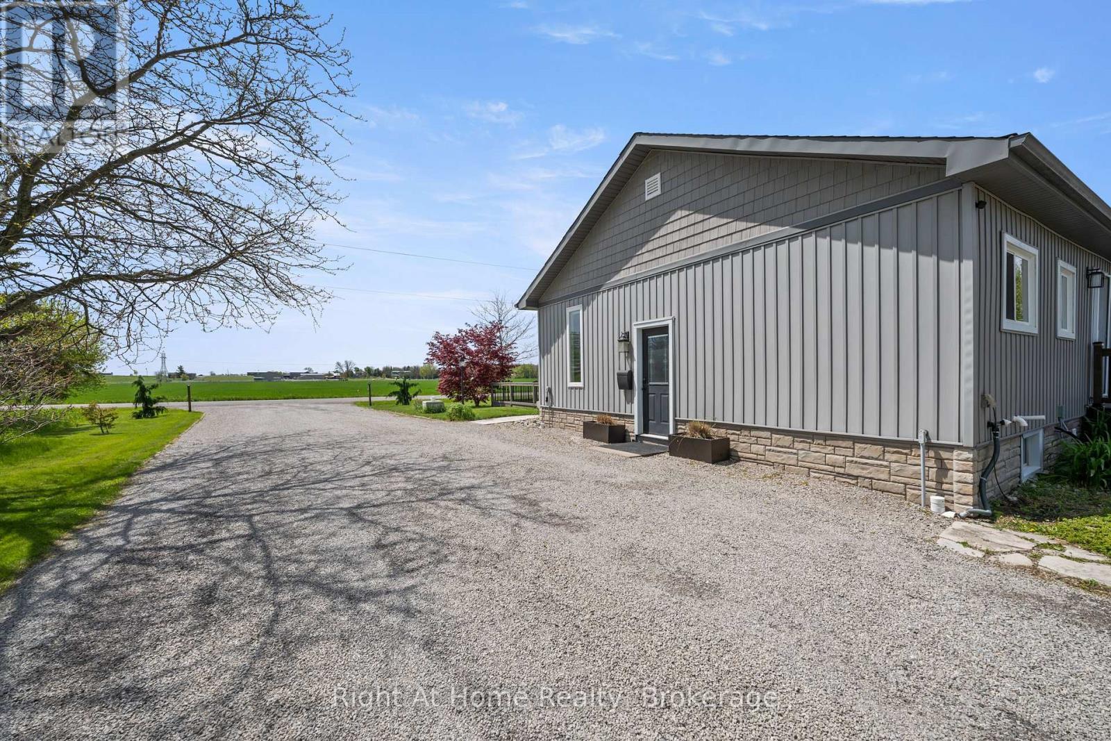 1483 Fifth Ave Louth, St. Catharines (Rural Fourth), ON - Outdoor