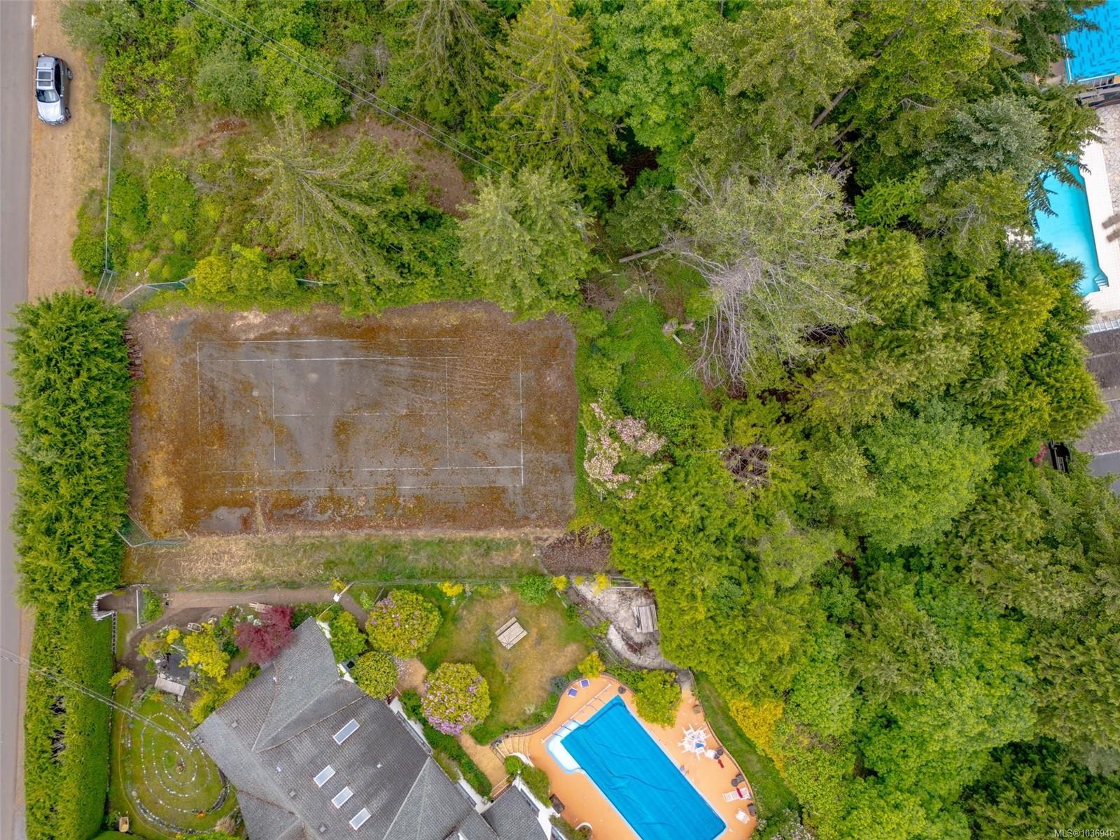 391 Burnham Rd, Qualicum Beach, BC