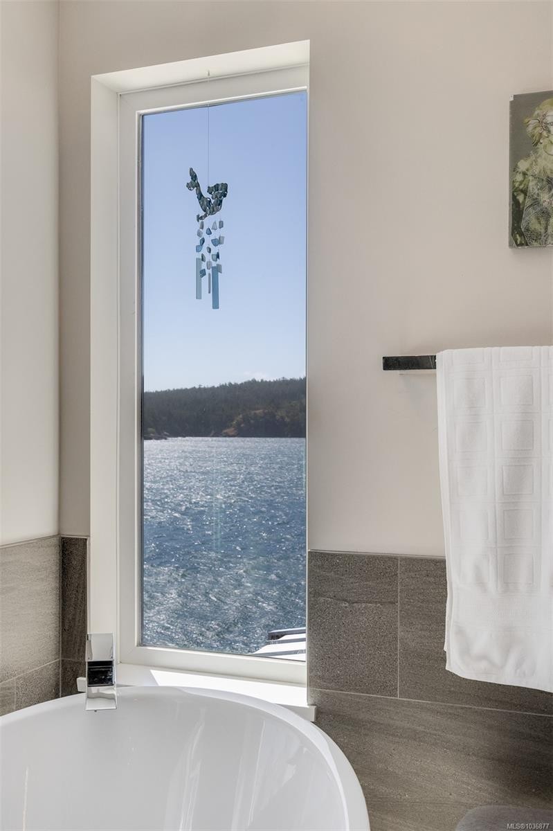 825 Sunset Pt, Sooke, BC
