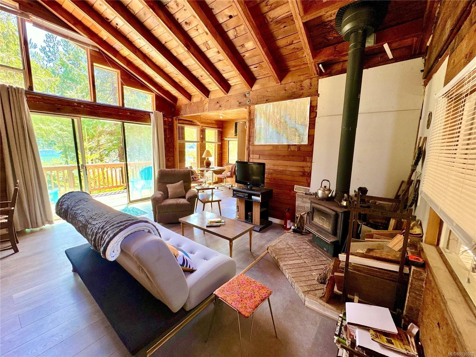 3148 Bay Rd, Qualicum Beach, BC