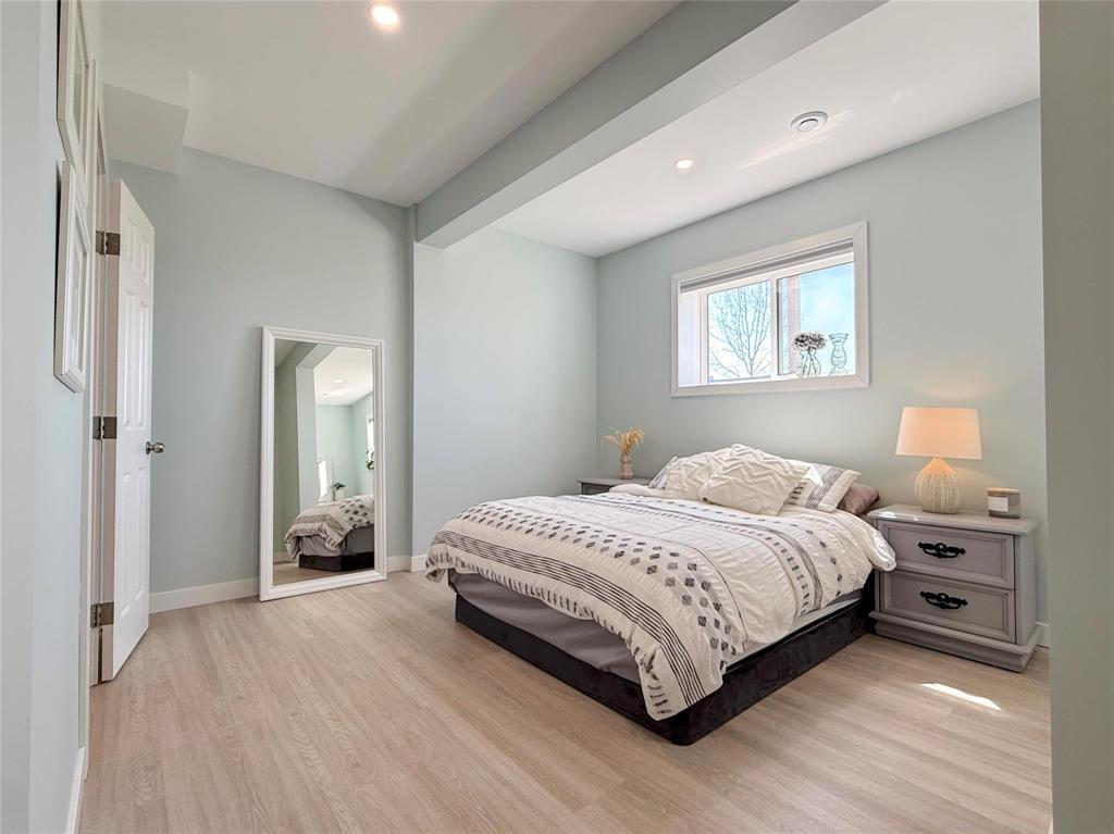 348 Hoops Loop Road, Shilo, MB - Indoor Photo Showing Bedroom