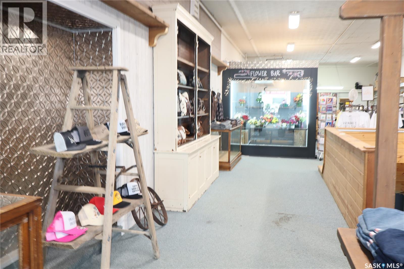 128 Centre Street, Assiniboia, SK
