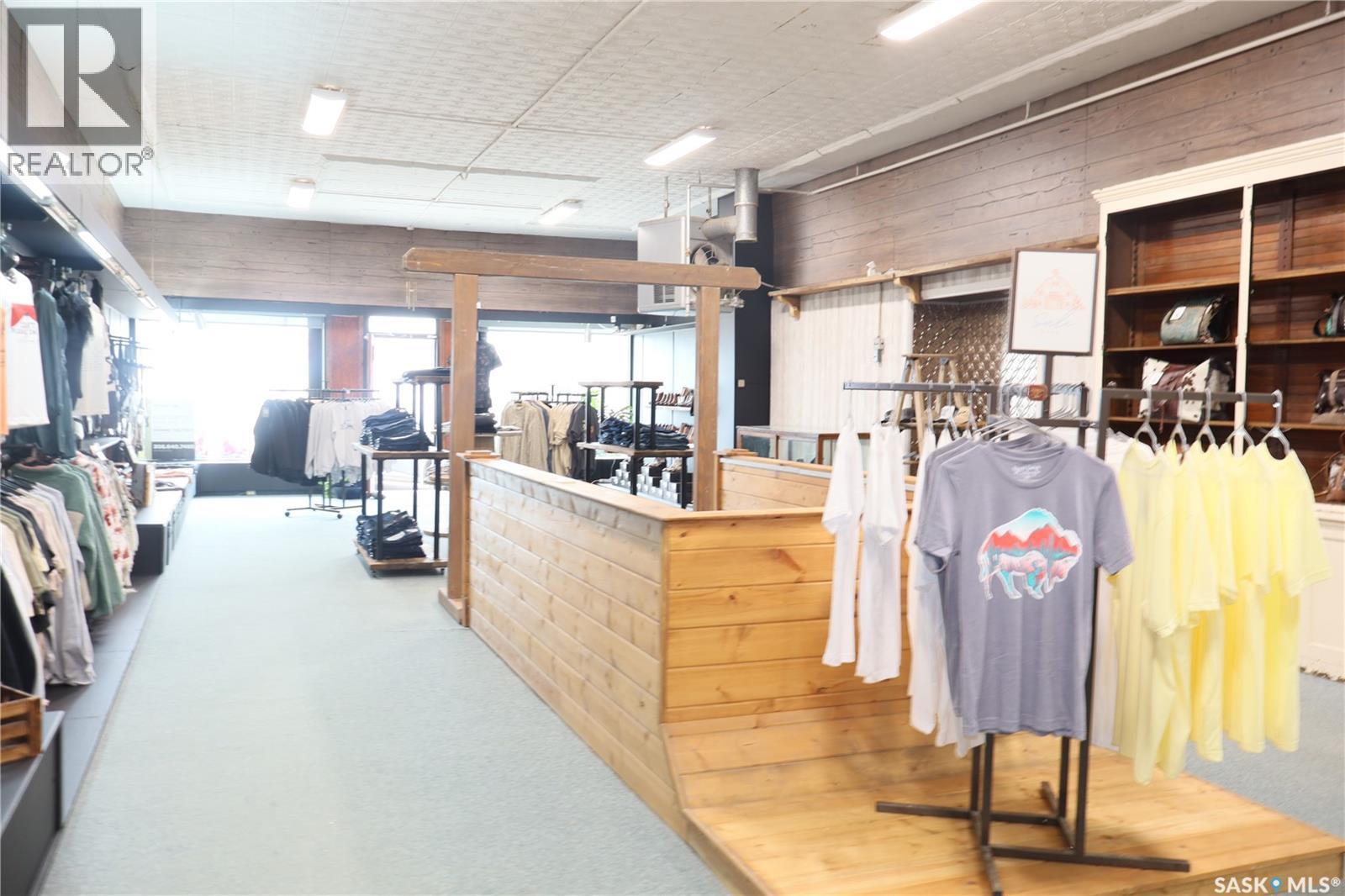 128 Centre Street, Assiniboia, SK