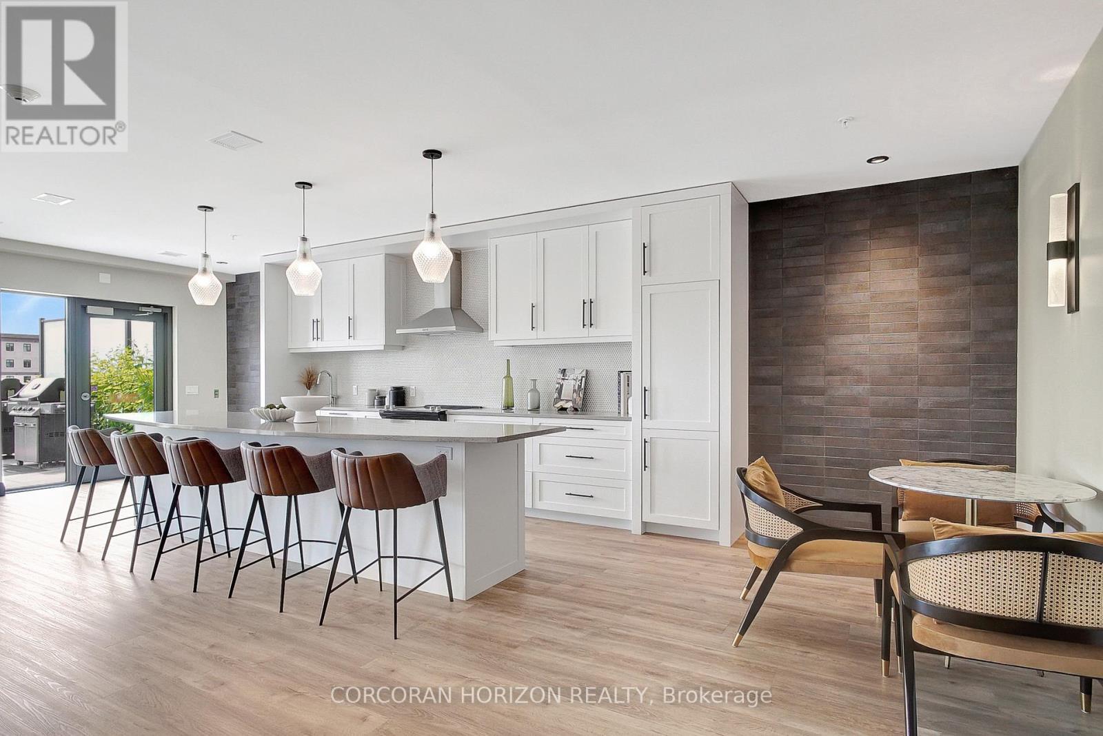 901 - 50 Grand Avenue S, Cambridge, ON - Indoor