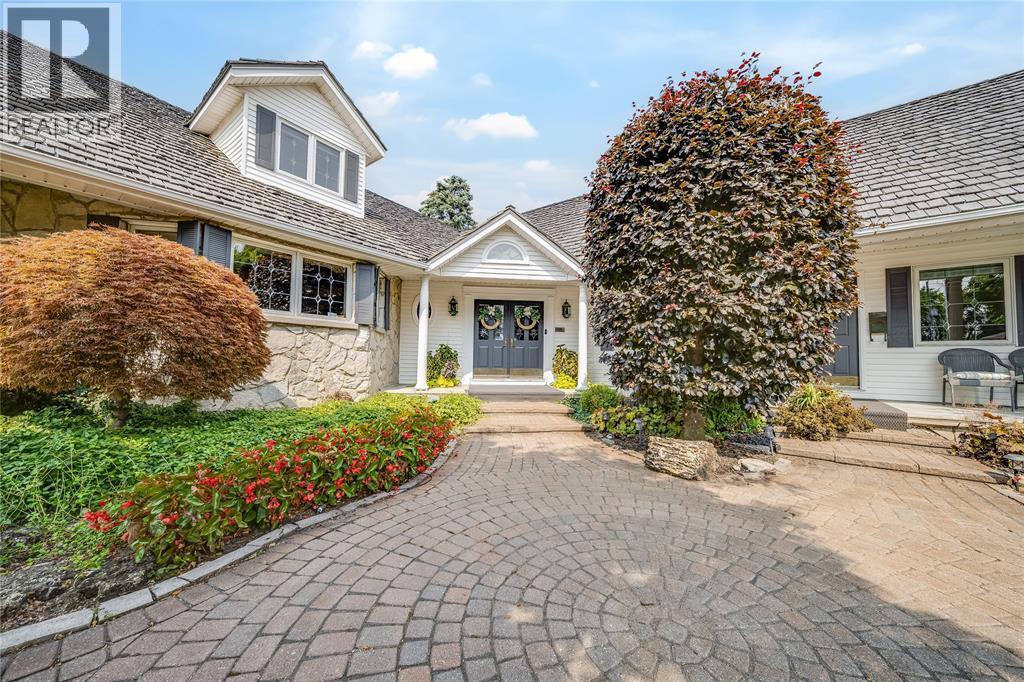 13018 Riverside Drive, Tecumseh, ON - Outdoor With Facade