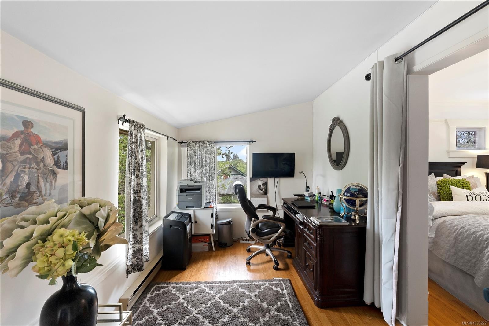 1069 Joan Cres, Victoria, BC