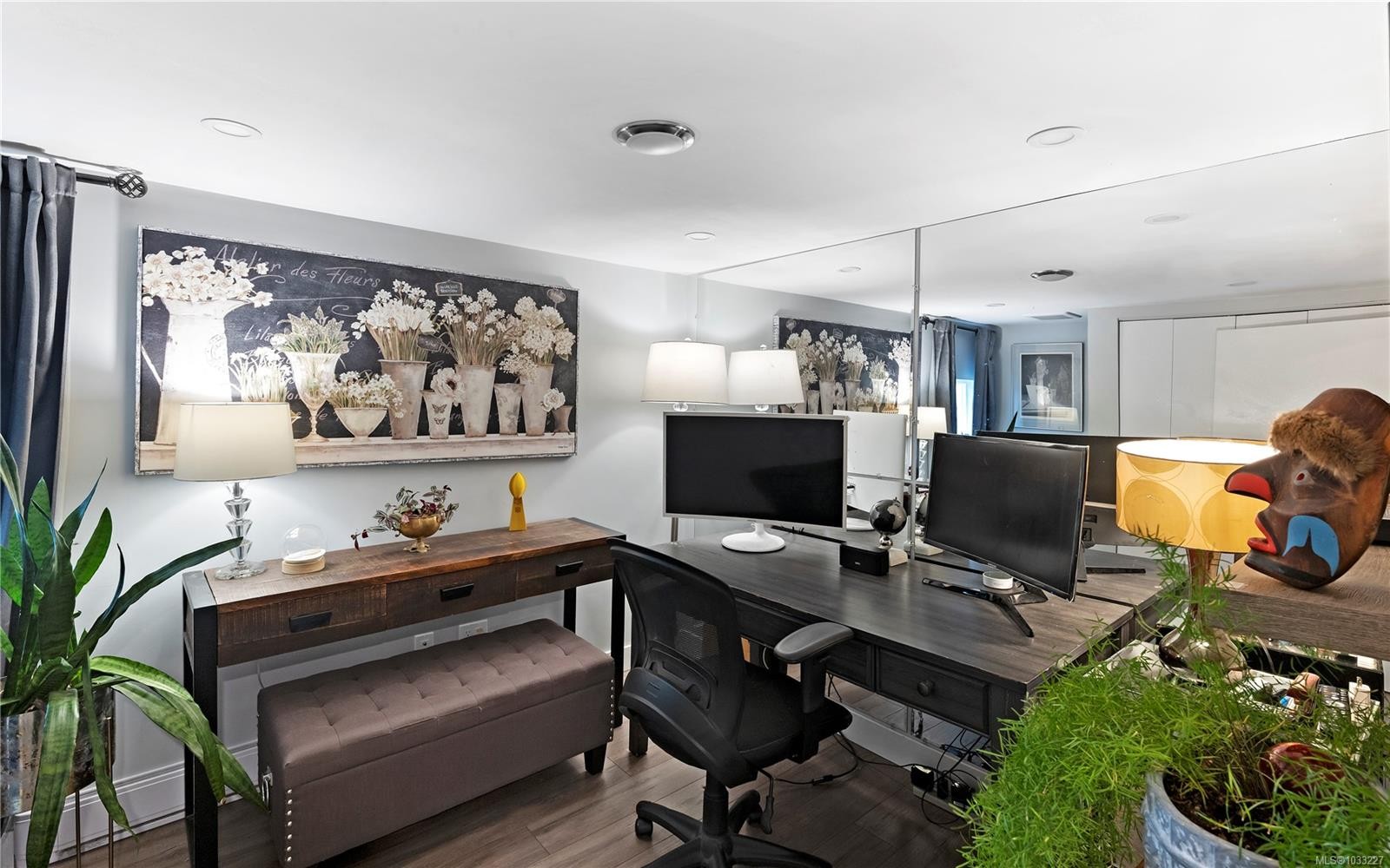 1069 Joan Cres, Victoria, BC