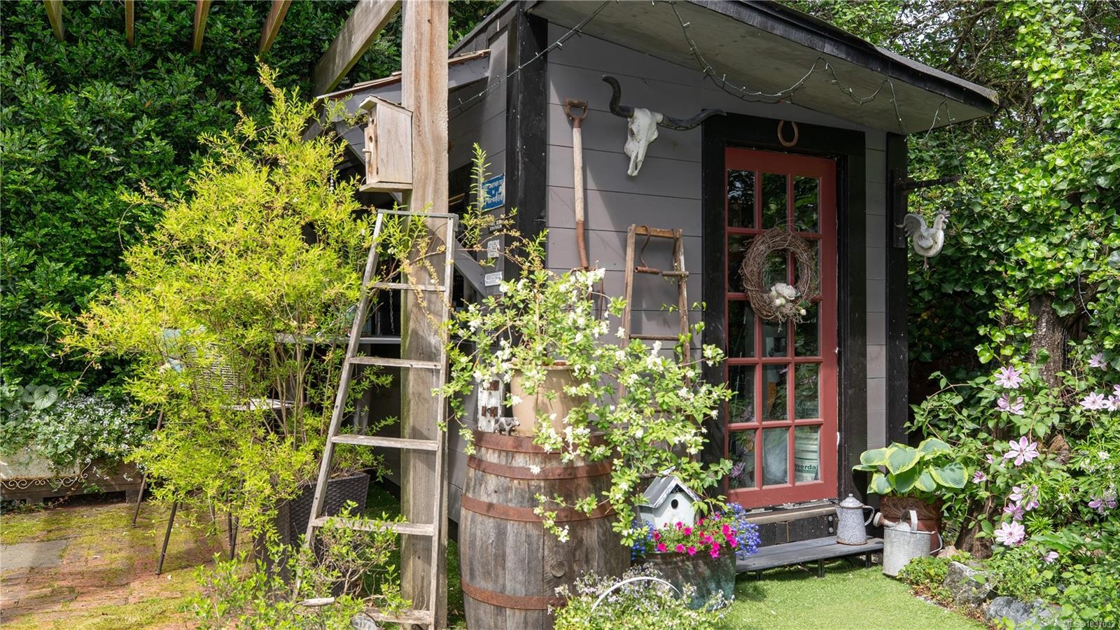 814 Hereward Rd, Victoria, BC