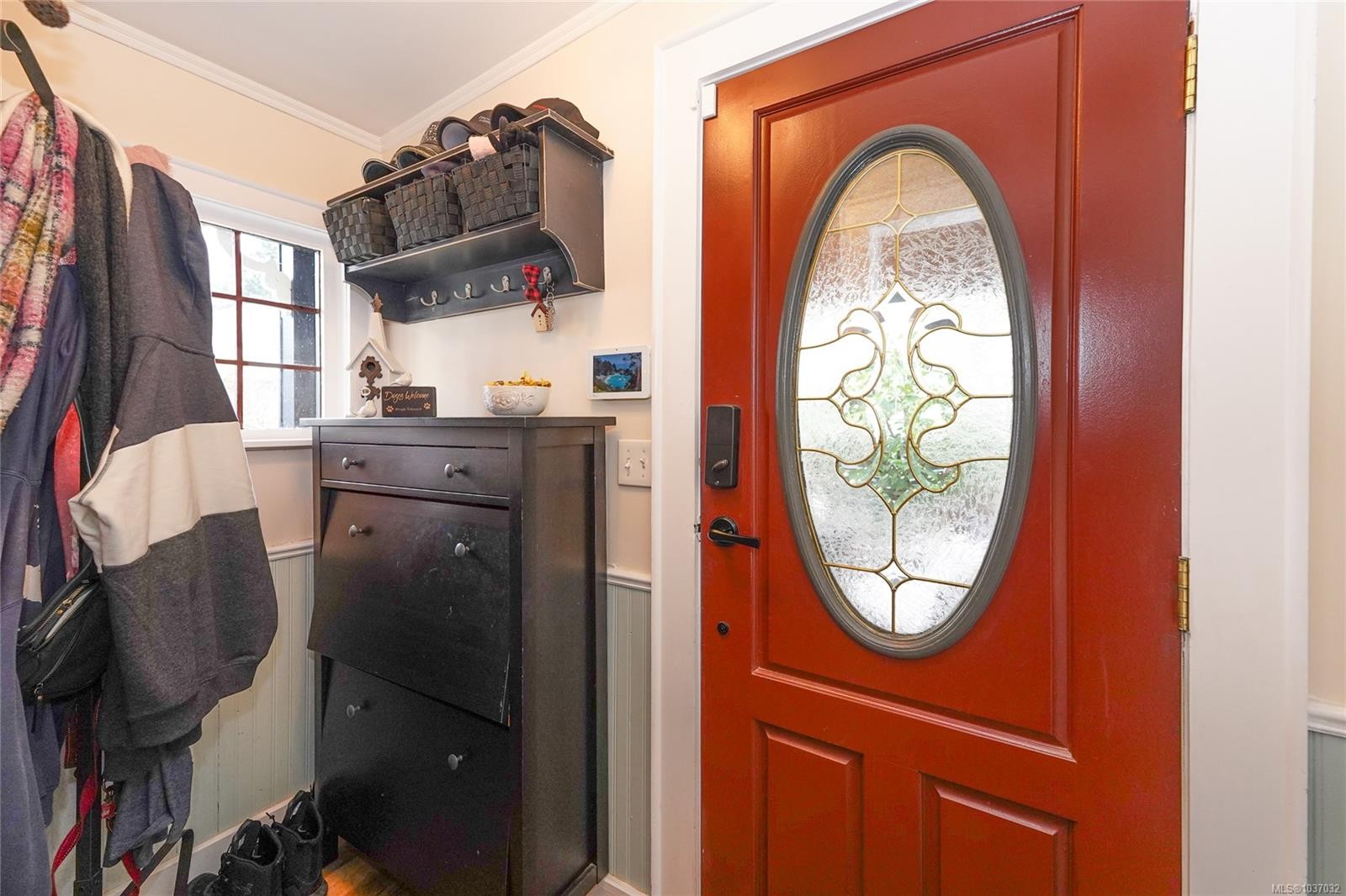 814 Hereward Rd, Victoria, BC