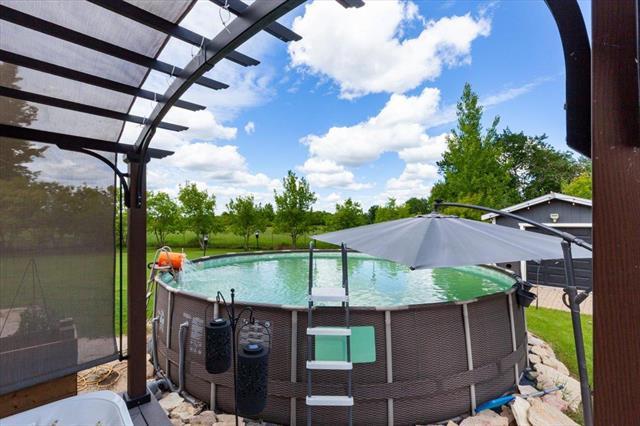11 Spillway Cove, St Malo, MB
