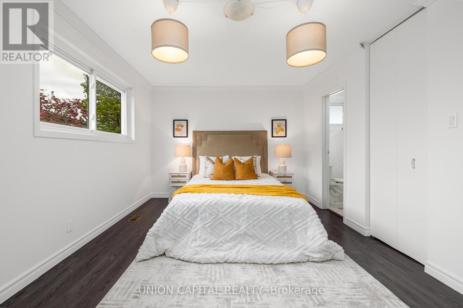 34 Lisburn Crescent, Toronto, ON - Indoor Photo Showing Bedroom
