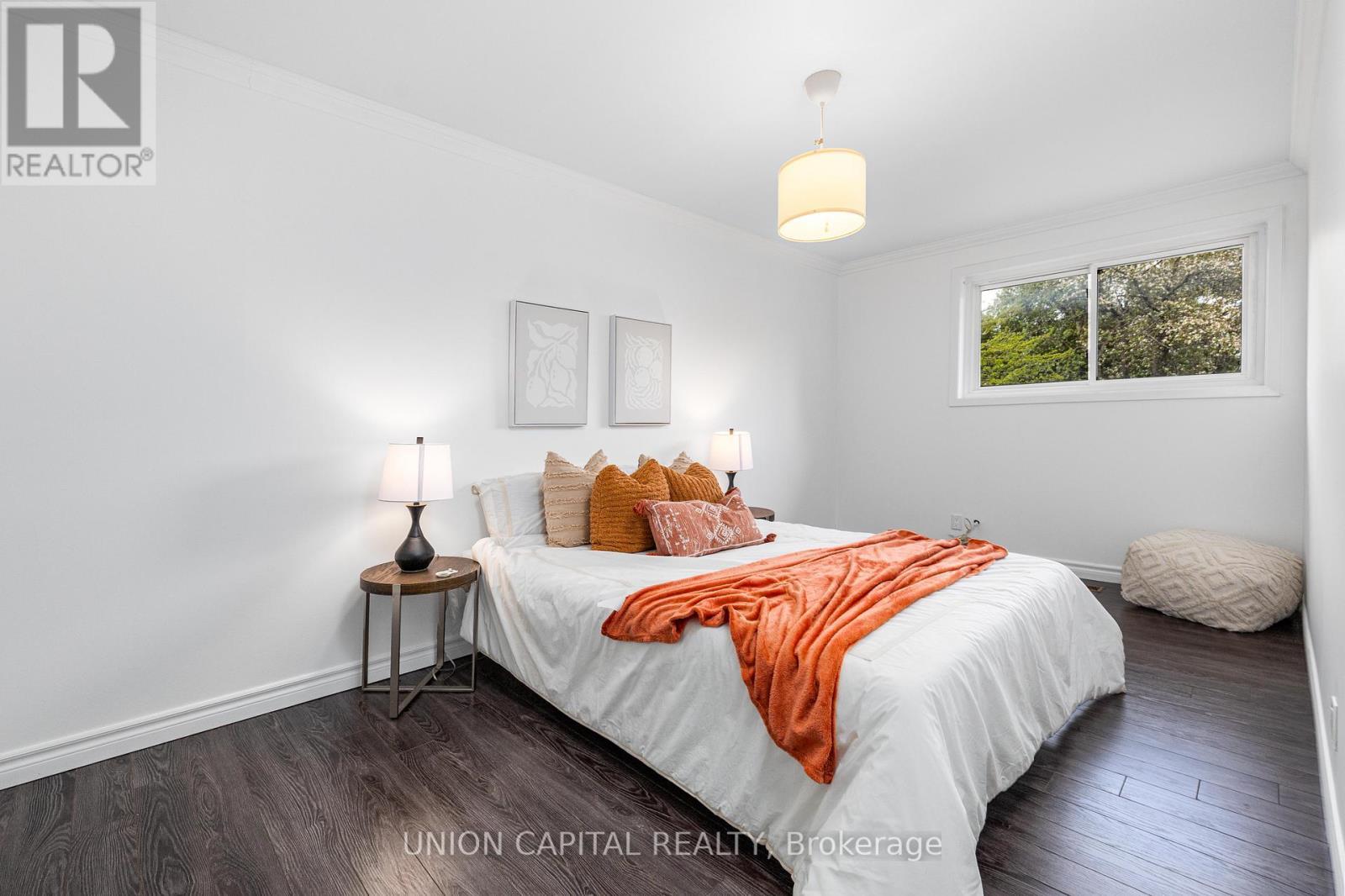 34 Lisburn Crescent, Toronto, ON - Indoor Photo Showing Bedroom