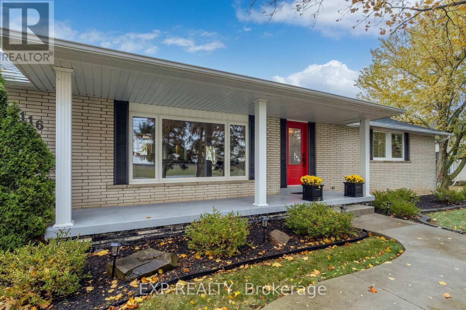 2116 Binbrook Road E, Hamilton, ON - Outdoor