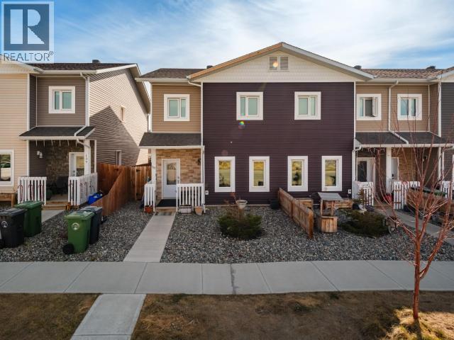 137 Olive May Way, Whitehorse, YT - Outdoor
