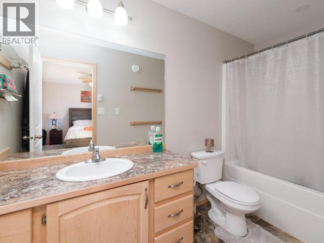 137 Olive May Way, Whitehorse, YT - Indoor Photo Showing Bathroom