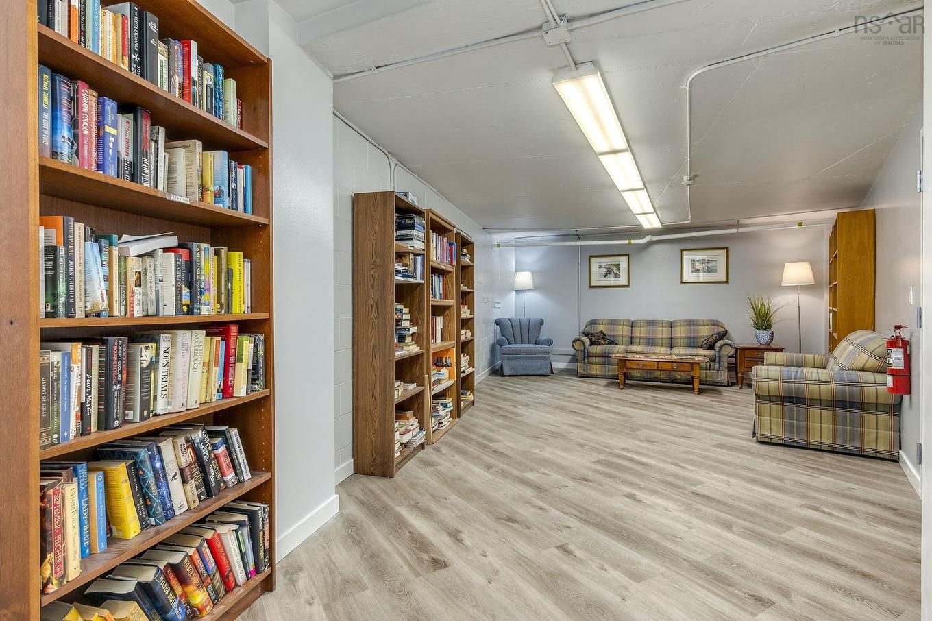 503 1074 Wellington Street, Halifax, NS