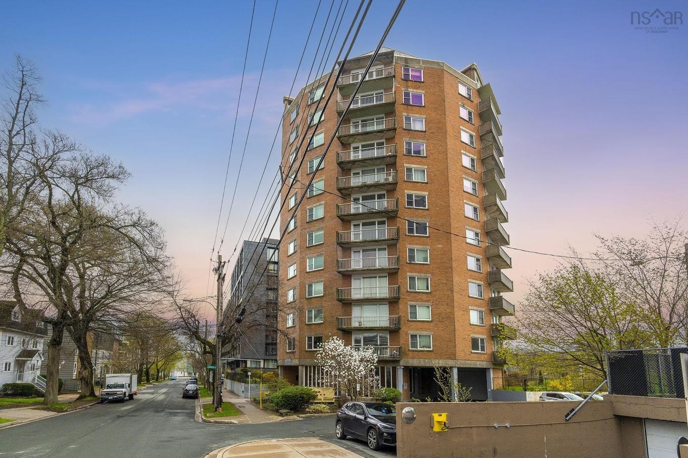 503 1074 Wellington Street, Halifax, NS
