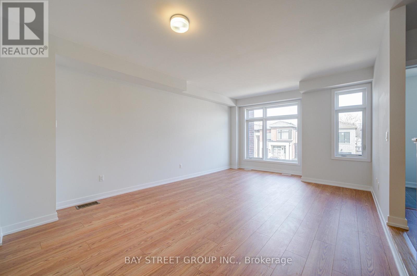 36 Danielle Moore Circle, Toronto, ON - Indoor Photo Showing Other Room